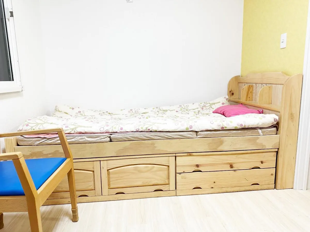 花乃郷 本郷 Apartment Tokyo Japan