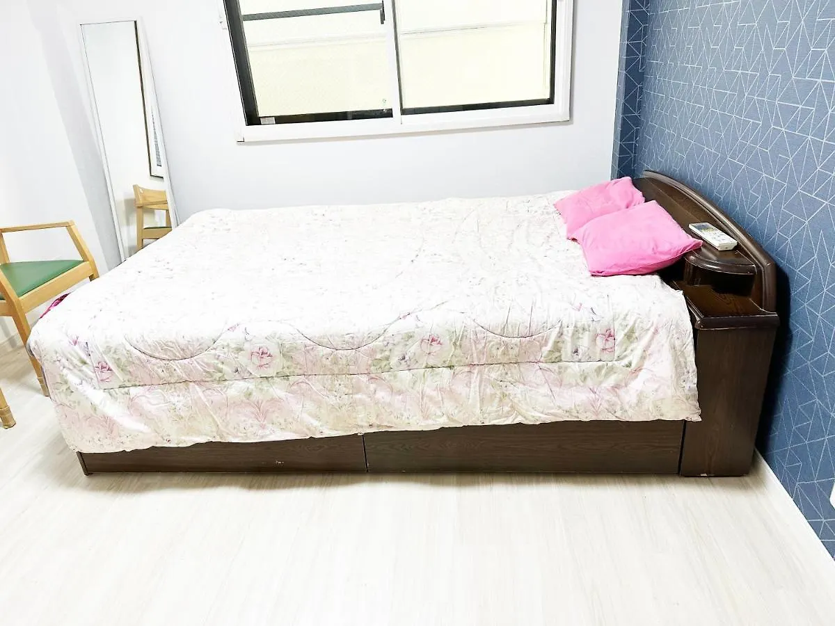 花乃郷 本郷 Apartment Tokyo