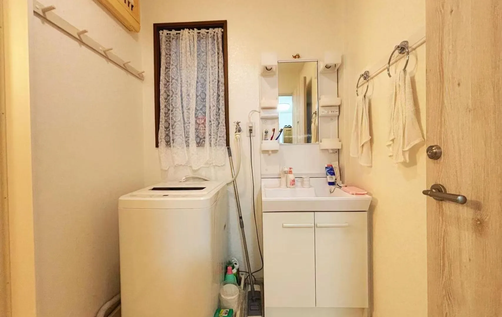 花乃郷 本郷 Apartment Tokyo